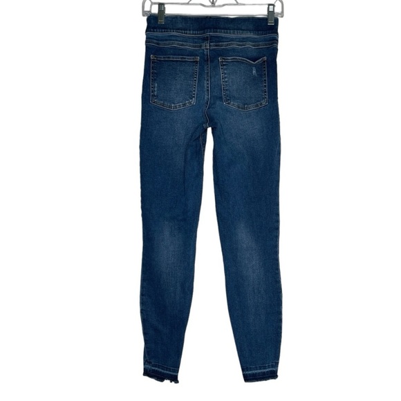 Spanx Pull-On High Rise Skinny Jeans Raw Hem Distressed | Size S/P - Picture 4 of 8